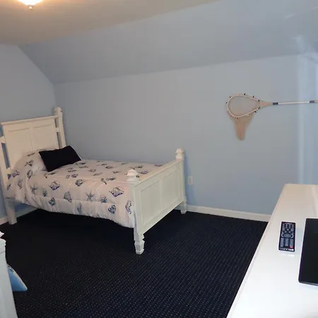 Runaway Beach Club Apartments